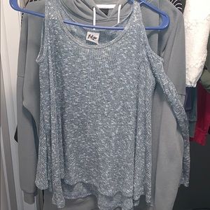 Cold shoulder gray top